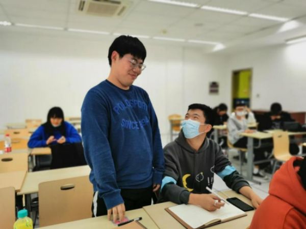 伟德体育