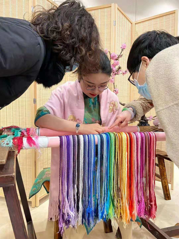 伟德体育